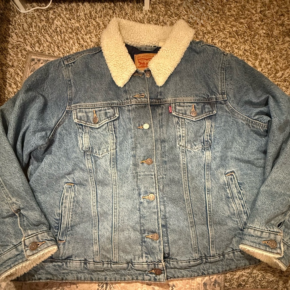Levi's Denim Jacket with Cream Sherpa Collar